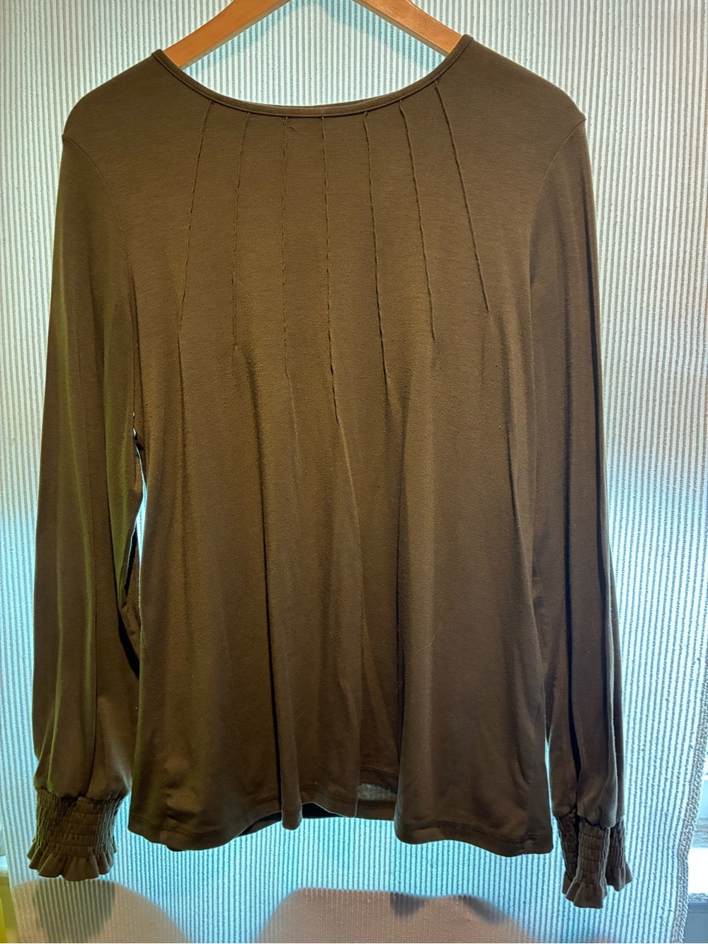 Long Sleeve Pleated Detail Top - olive green